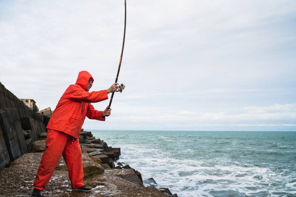 Unconventional Baiting Techniques for Deep Sea Fishing