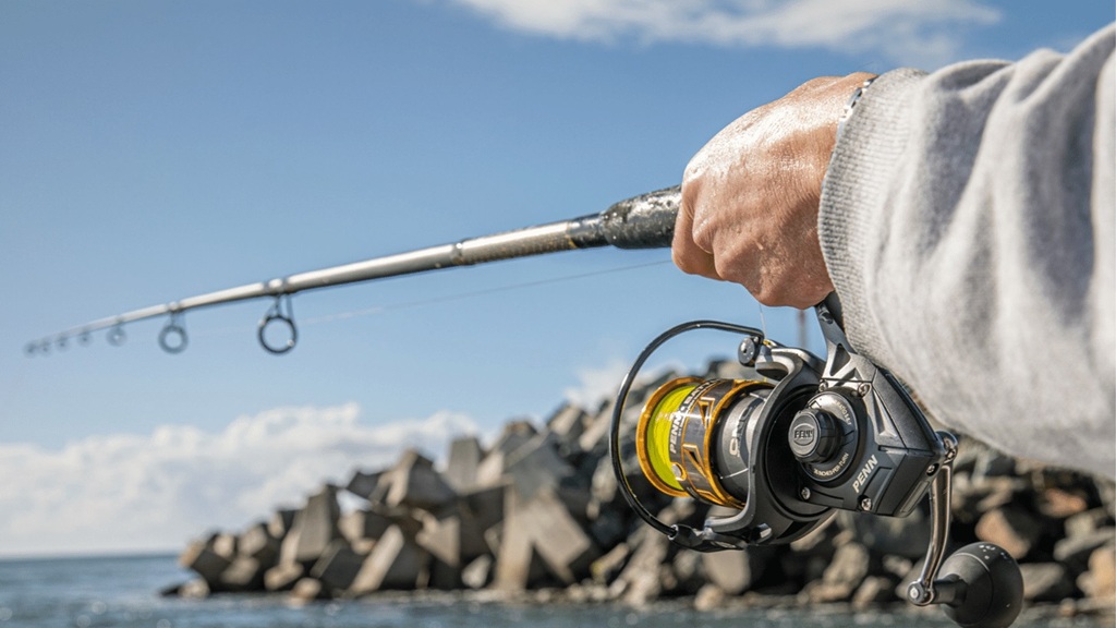 What is a 2500 size spinning reel good for?